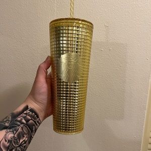 BNWT Starbucks Mexico gold grid